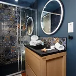 Hodinový hotel Sweety Loft Romantique Avec Jacuzzi