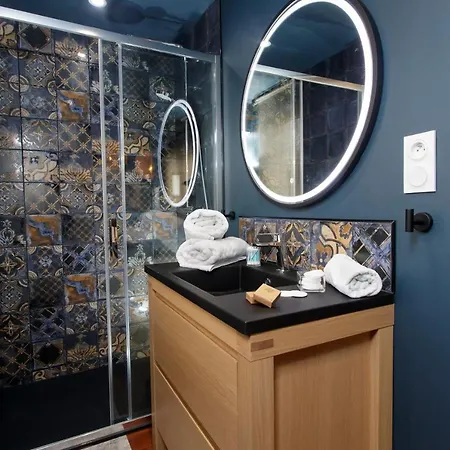 Love hôtel Sweety Loft Romantique Avec Jacuzzi